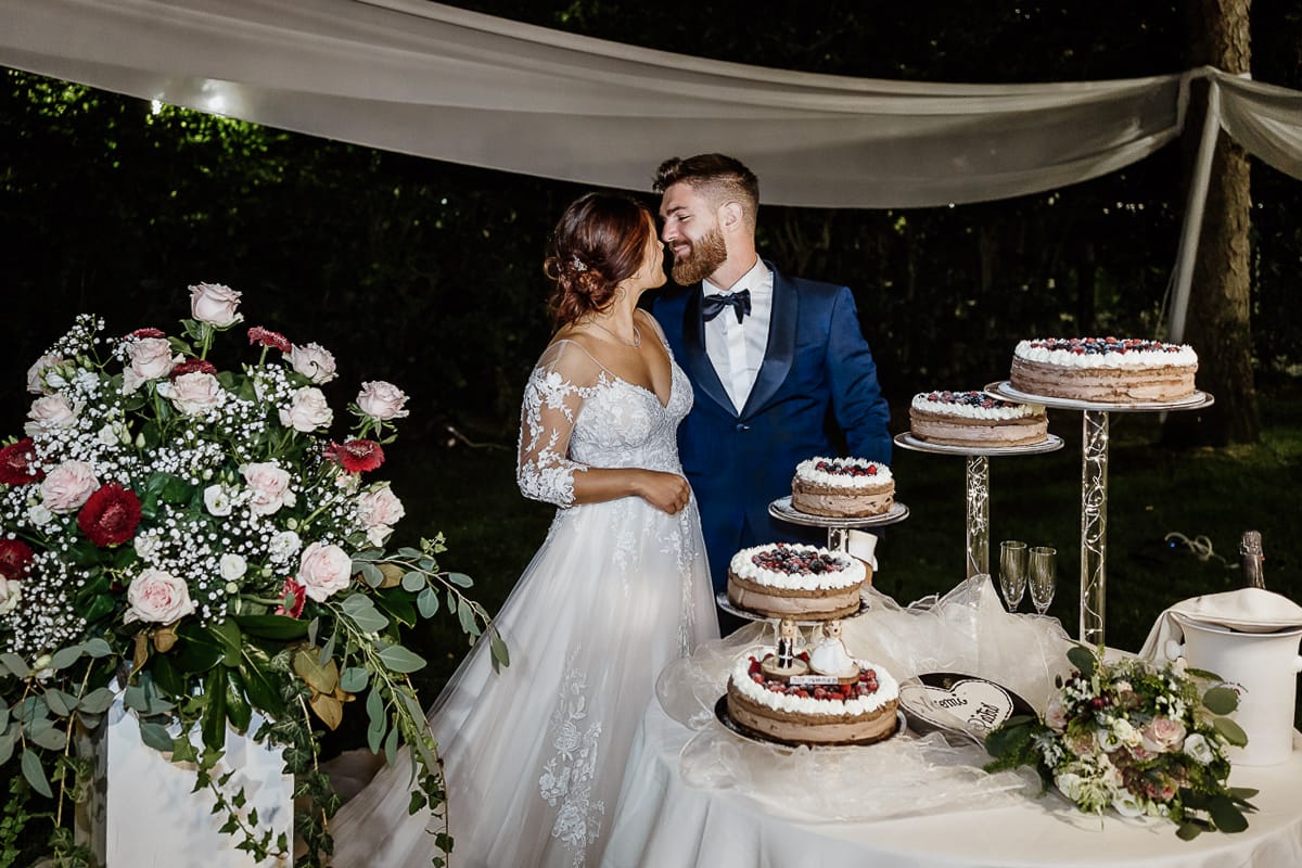 Castello dei Solaro, matrimonio di Noemi e Pietro. Taglio della torta.