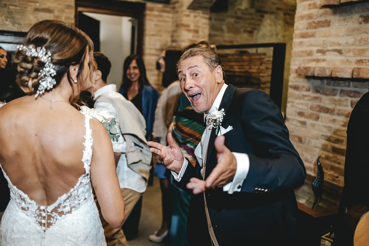 Matrimonio a "La Madernassa" nelle Langhe sotto la pioggia.Aperitivo.
