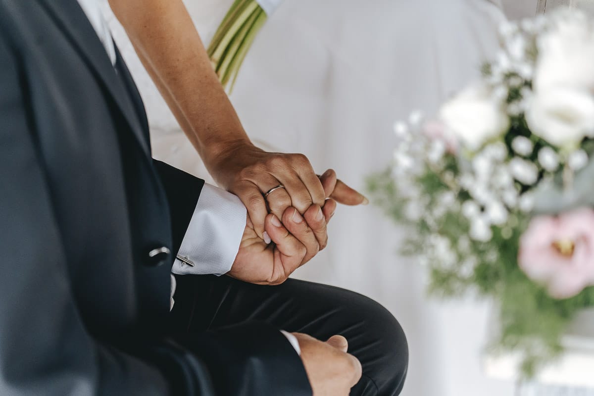 Matrimonio a "La Madernassa" nelle Langhe sotto la pioggia. Cerimonia.
