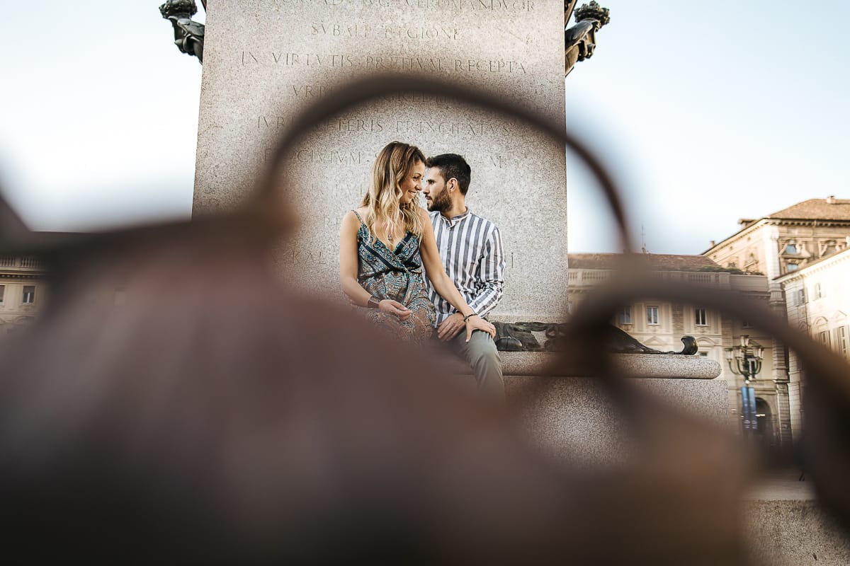 Prewedding nel centro di Torino Elisa e Davide in piazza San Carlo.