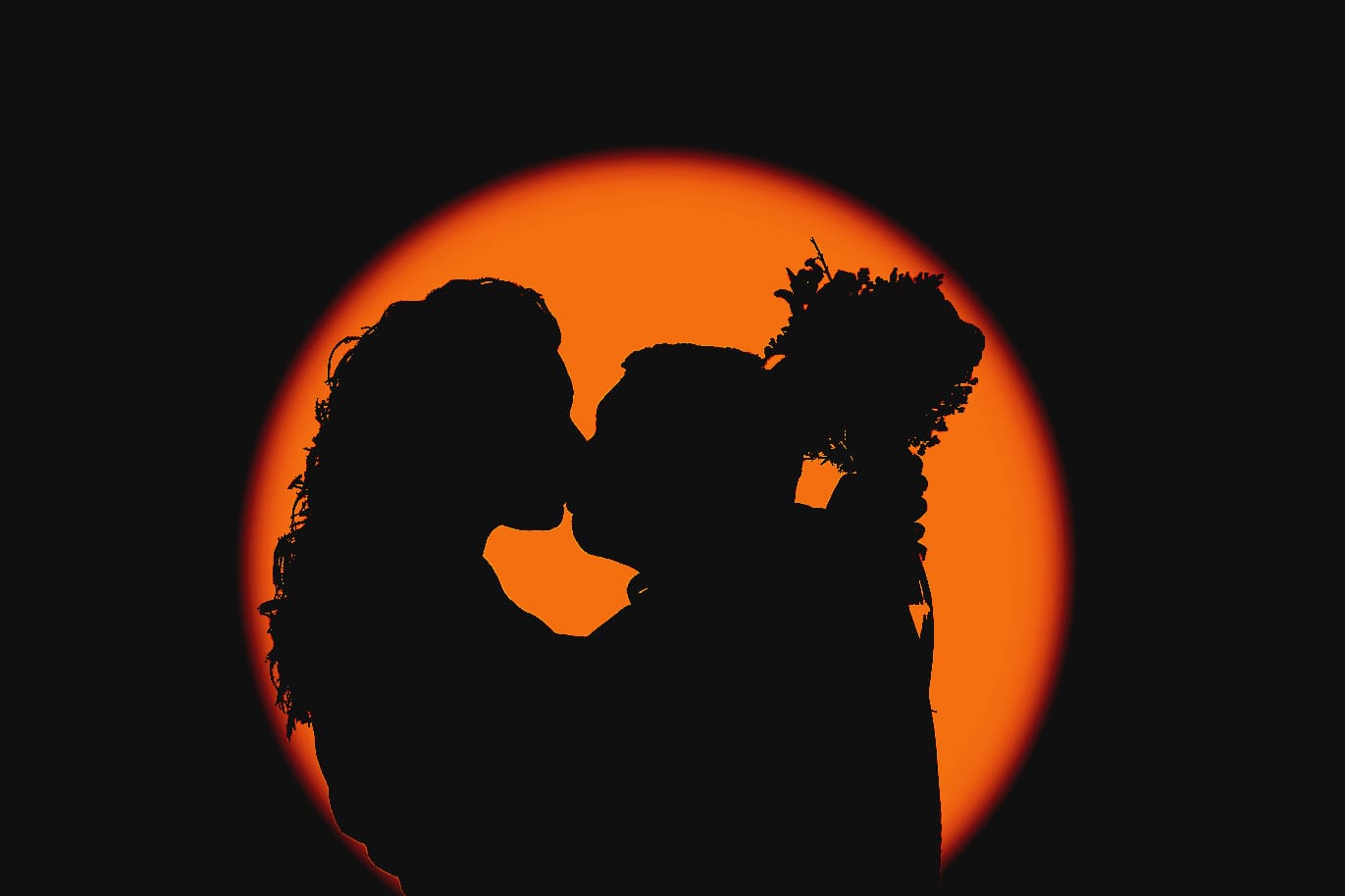 Shooting fotografico di famiglia nei toni del lilla. Serena e Mirco. Silhouette.