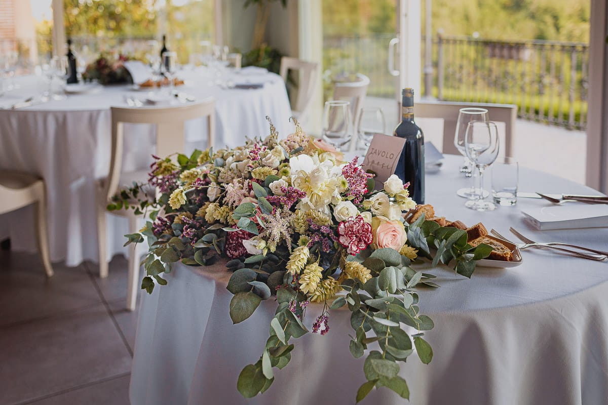 Matrimonio al ristorante albergo Ca' Vittoria di Tigliole d'Asti. Ricevimento. Sala