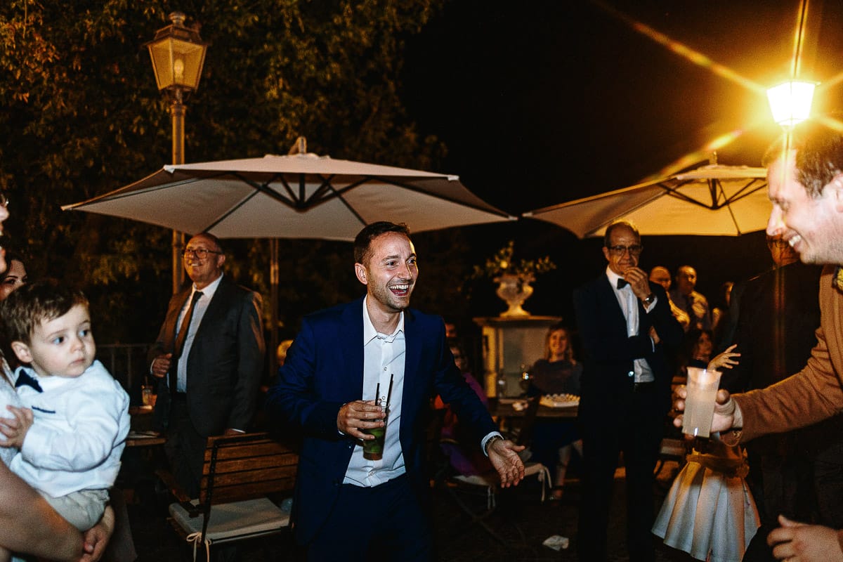 Matrimonio al ristorante albergo Ca' Vittoria di Tigliole d'Asti. Festa. Balli