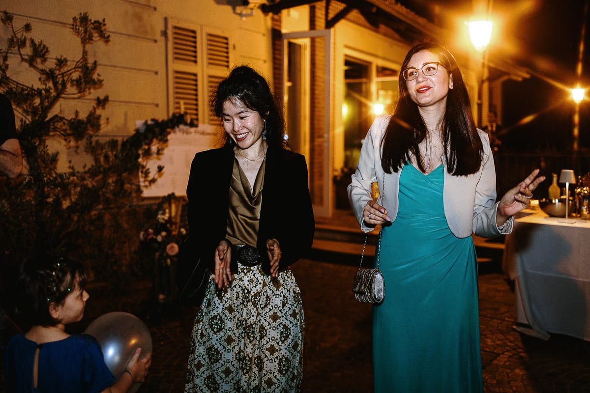 Matrimonio al ristorante albergo Ca' Vittoria di Tigliole d'Asti. Festa. Balli