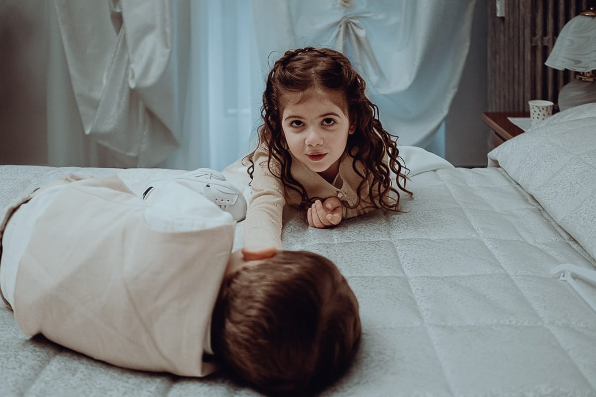 Matrimonio a San Mauro Torinese. Preparazione dello sposo.Figli