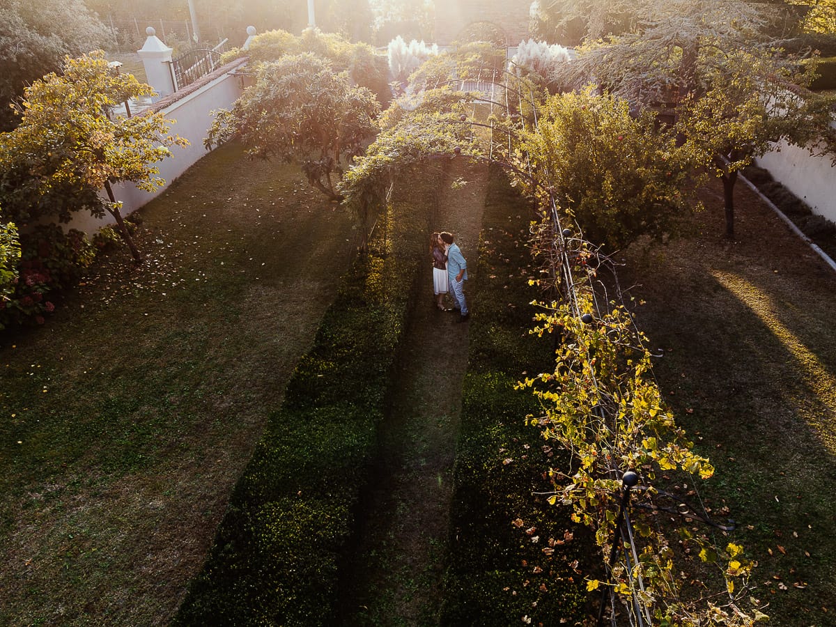 Fotografo matrimonio Rivalba. Villa Ala. Prewedding di Giorgia e Marco. Golden Hour. Foto dal drone.