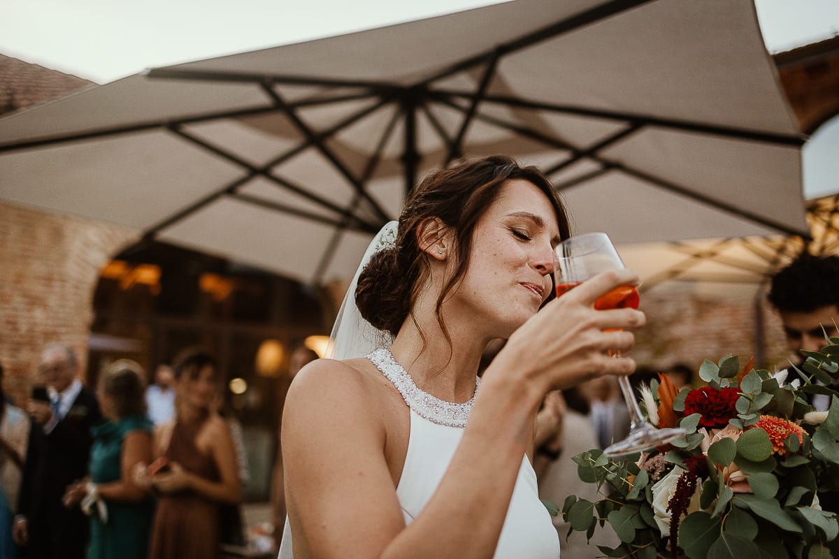 Fotografo matrimonio Torino. Matrimonio eco-consapevole a Cascina Ranverso. Aperitivo.
