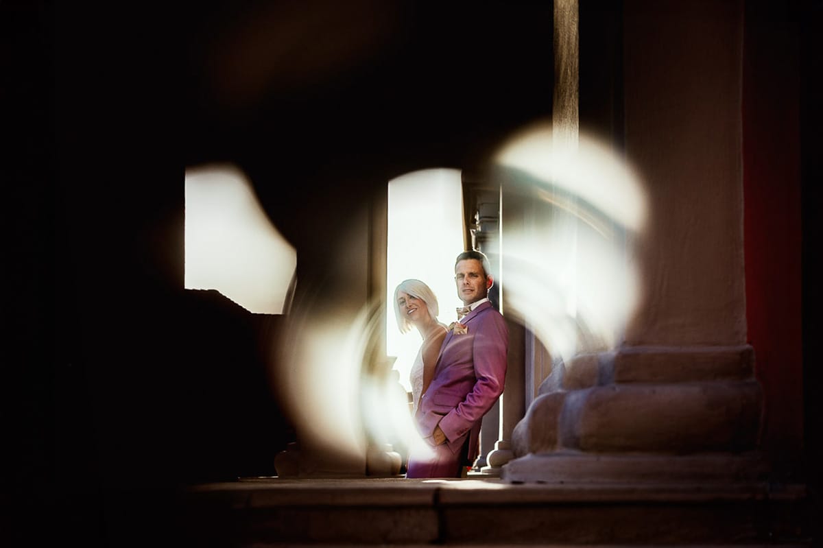 Matrimonio boho-chic da favola nel Monferrato. Fotografo matrimonio Monferrato. matrimonio a Molare (AL). Servizio fotografico di coppia degli sposi.