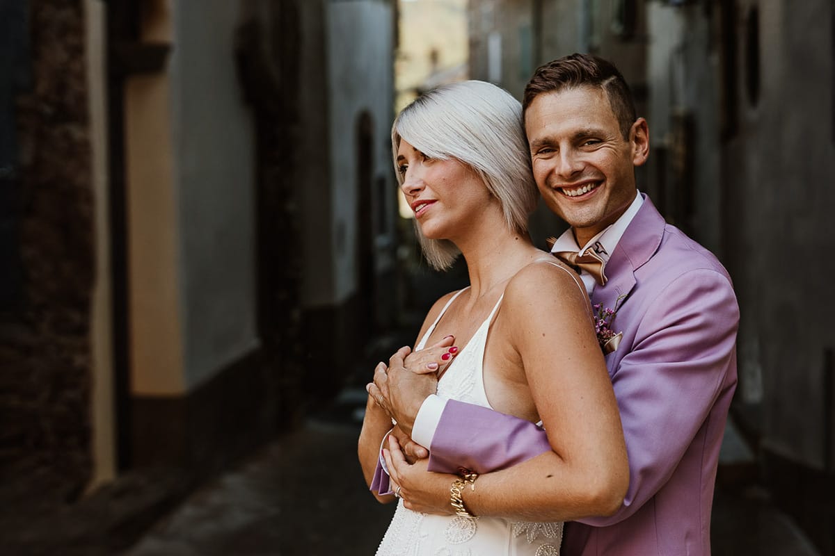 Matrimonio boho-chic da favola nel Monferrato. Fotografo matrimonio Monferrato. matrimonio a Molare (AL). Servizio fotografico di coppia degli sposi.