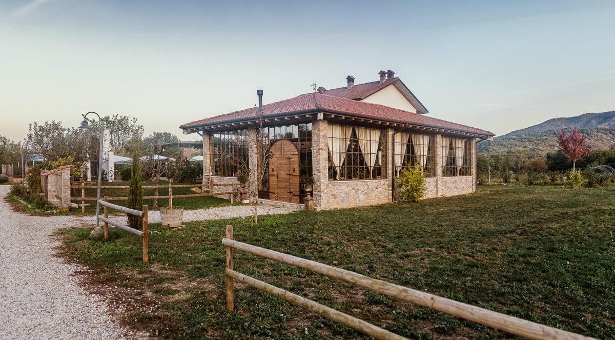 Matrimonio boho-chic da favola nel Monferrato. Fotografo matrimonio Monferrato. Matrimonio a Molare. Agriturismo "A Modo Mio"