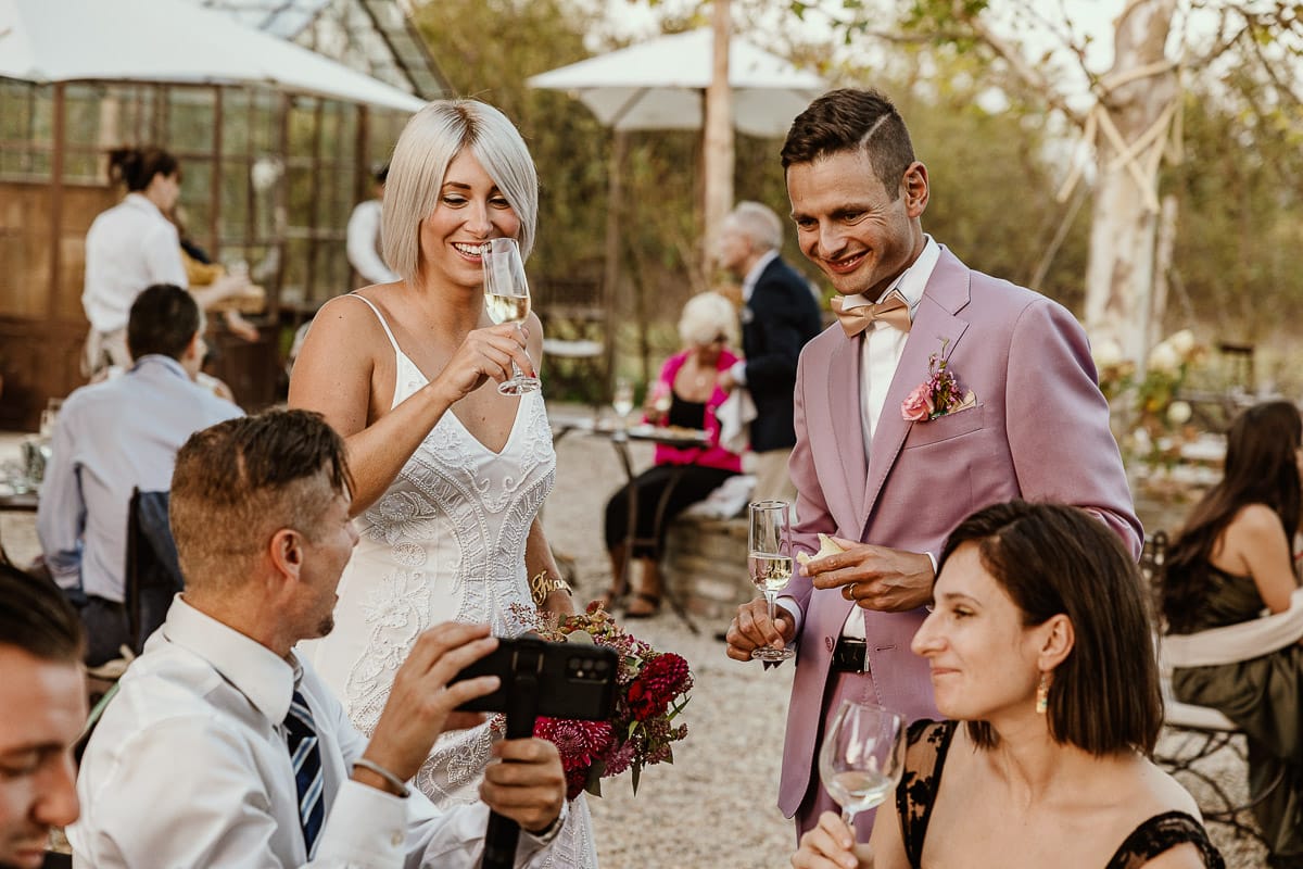 Matrimonio boho-chic da favola nel Monferrato. Fotografo matrimonio Monferrato. Matrimonio a Molare. Agriturismo "A Modo Mio" Aperitivo.