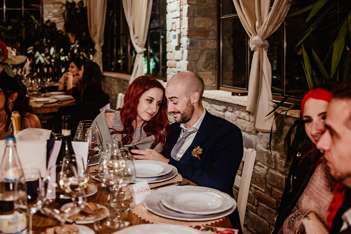 Matrimonio boho-chic da favola nel Monferrato. Fotografo matrimonio Monferrato. Matrimonio a Molare. Agriturismo "A Modo Mio" Ricevimento.