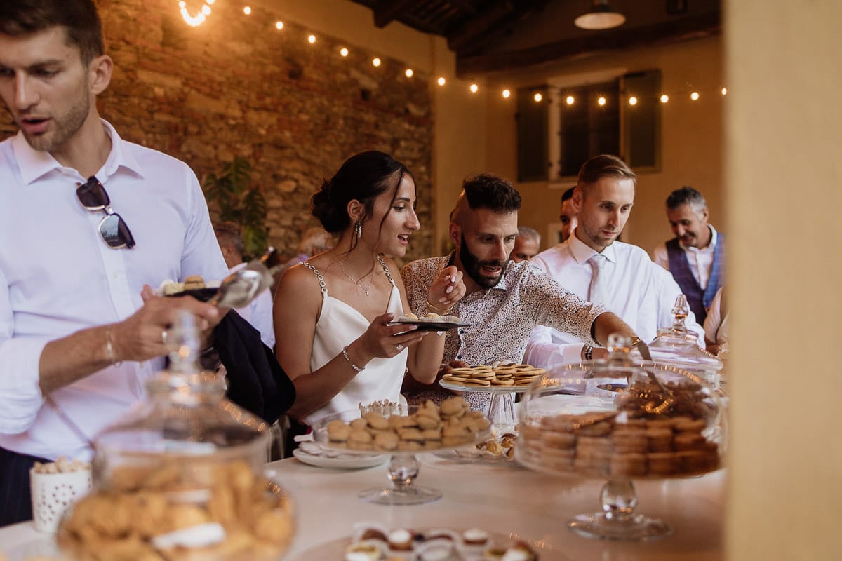 Fotografo matrimonio Torino | Tenuta La Michelina | Pinerolo. Ricevimento. Tavolo dei dolci.