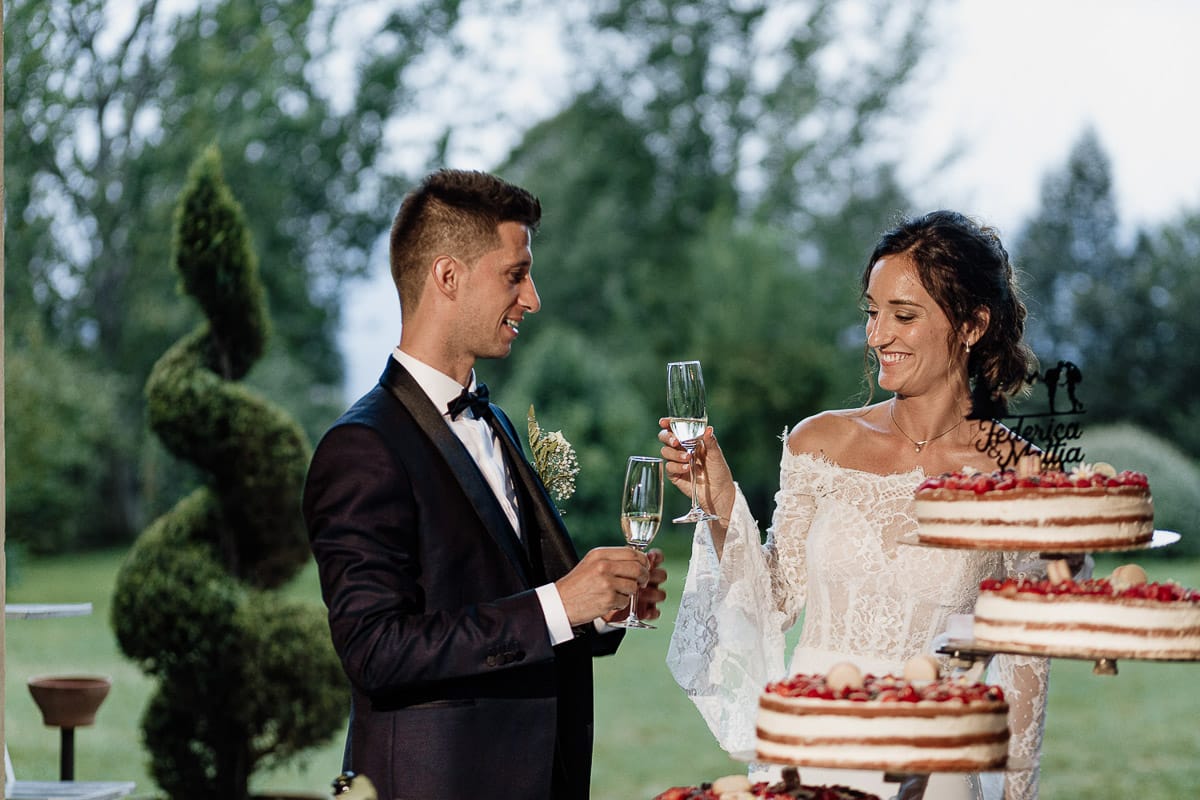 Fotografo matrimonio Torino | Tenuta La Michelina | Pinerolo. Ricevimento. Taglio della torta.Brindisi degli sposi
