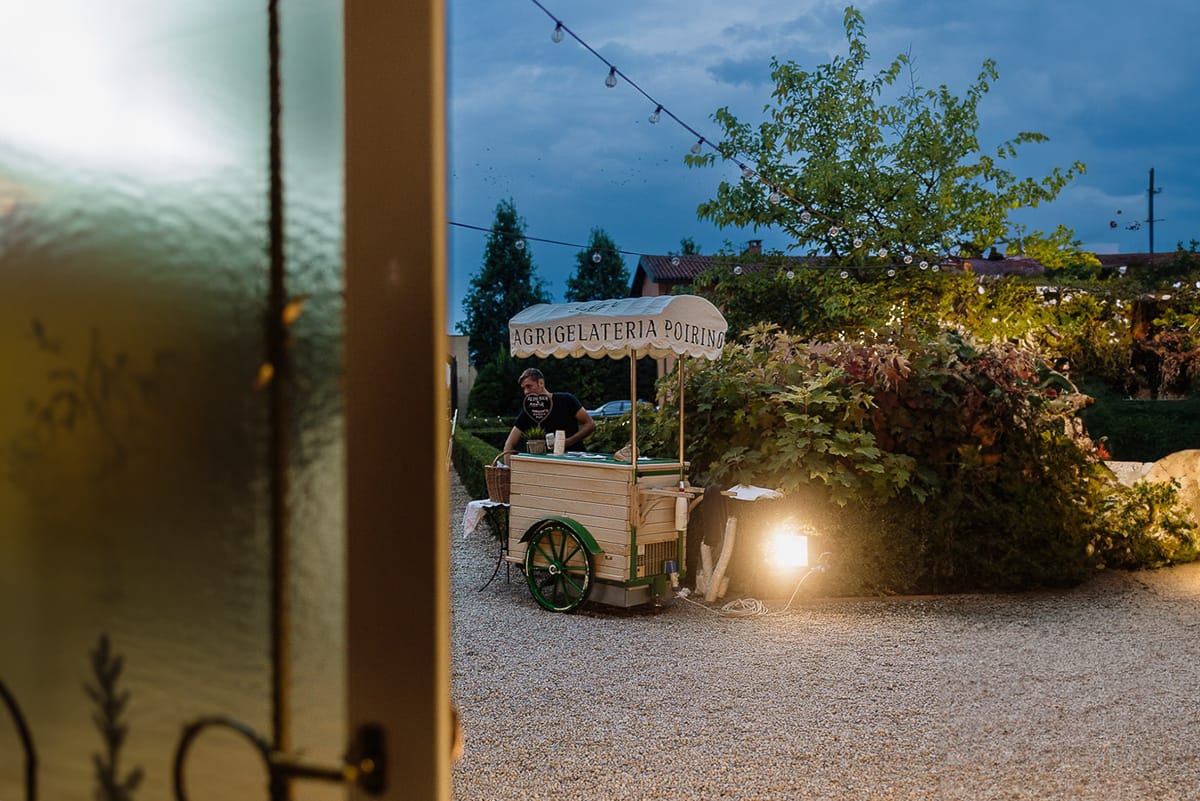 Fotografo matrimonio Torino | Tenuta La Michelina | Pinerolo. Ricevimento. carretto dei gelati.