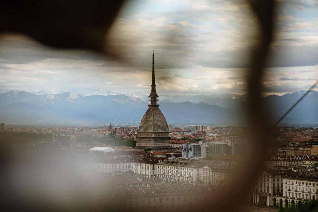 Proposta di matrimonio a Torino di Svajunaas ad Erika. Veduta di Torino dal Monte dei Cappuccini