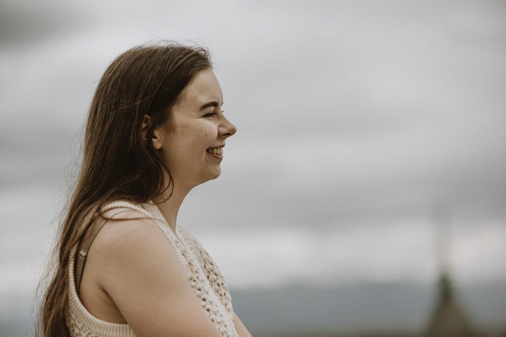 Proposta di matrimonio a Torino di Svajunaas ad Erika al Monte dei Cappuccini. Erika sorride