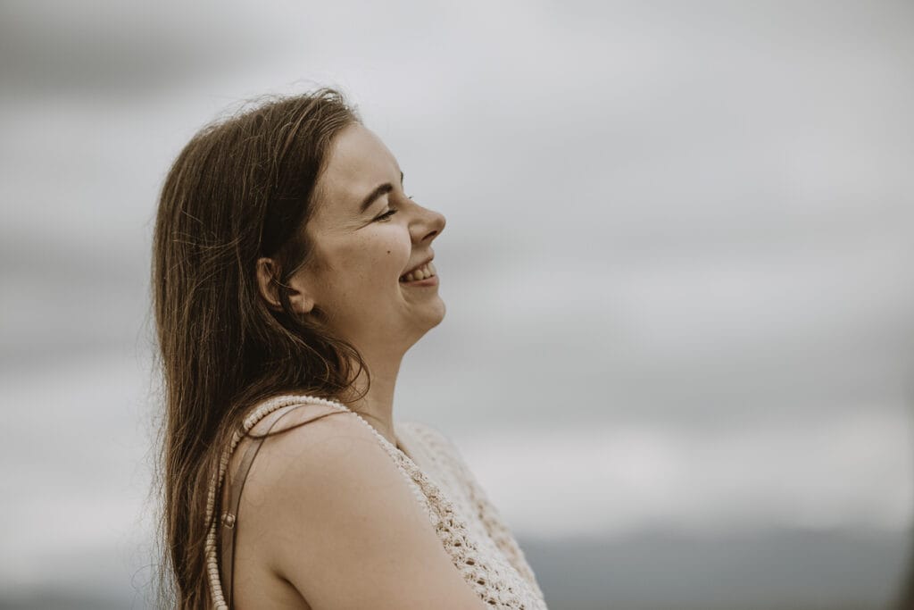 Proposta di matrimonio a Torino di Svajunaas ad Erika al Monte dei Cappuccini. Erika sorride