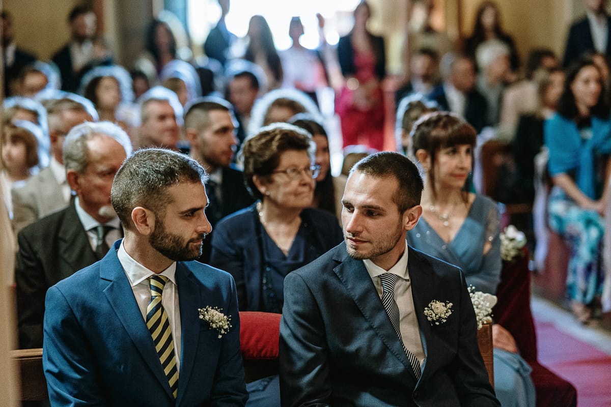 Cerimonia nella chiesa di Madonna della Scala.Testimoni dello sposo.