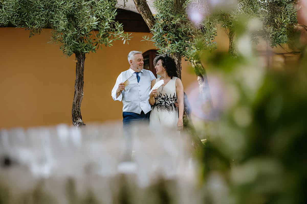 Fotografo matrimonio in Monferrato. Matrimonio di Serena e Fabrizio al Vecchio Castagno di Cocconato d'Asti. Ritratto degli sposi