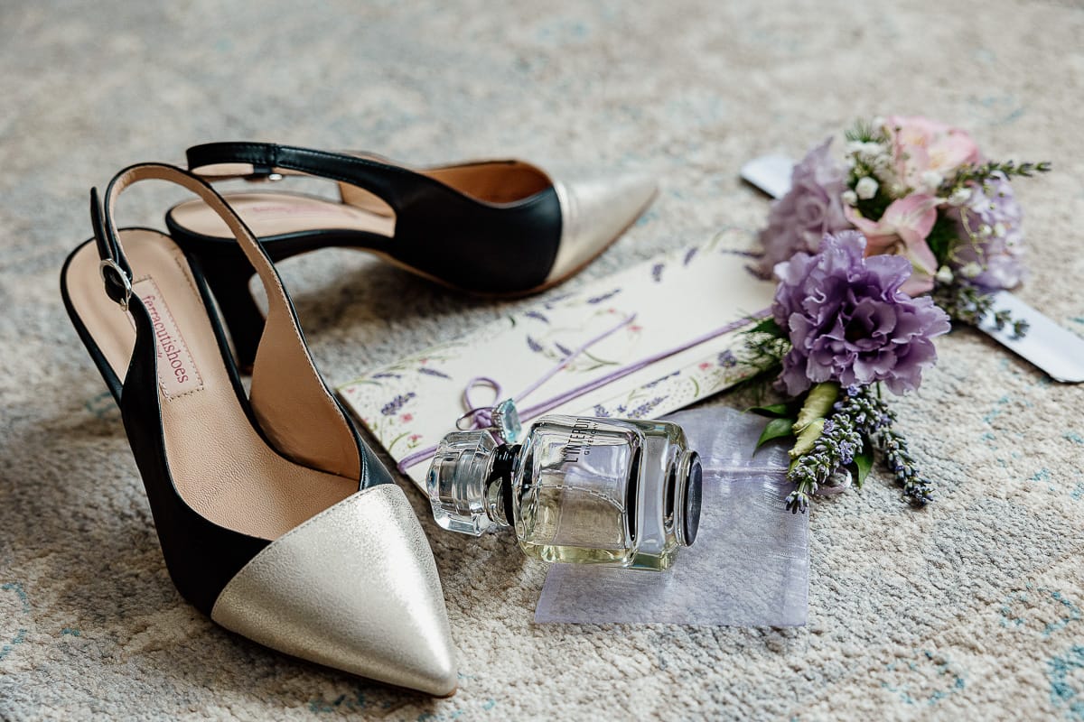 Fotografo matrimonio in Monferrato. Matrimonio di Serena e Fabrizio. Preparazione a Baldissero Torinese. Dettagli