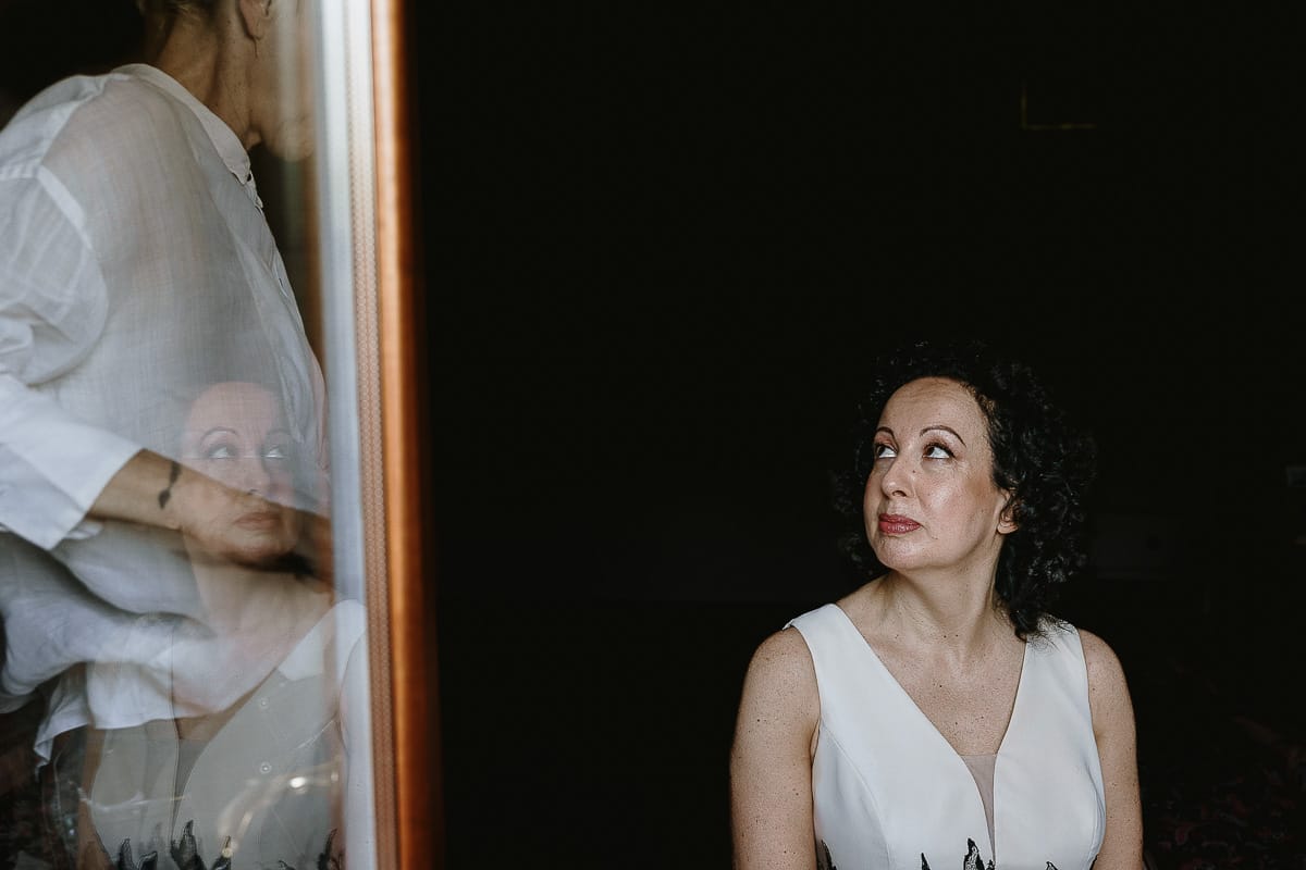 Fotografo matrimonio in Monferrato. Matrimonio di Serena e Fabrizio. Preparazione a Baldissero Torinese. Sposa.