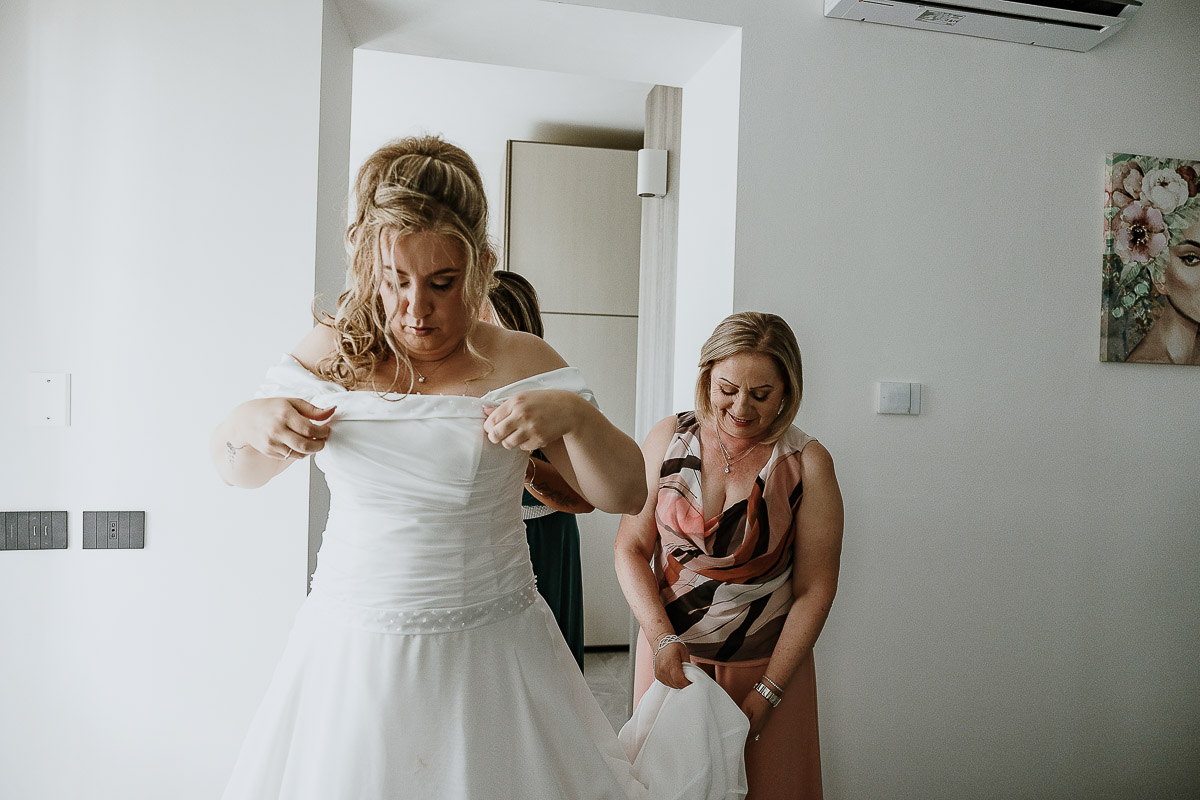 Fotografo Matrimonio in Piemonte. Preparazione a Moncucco Torinese.