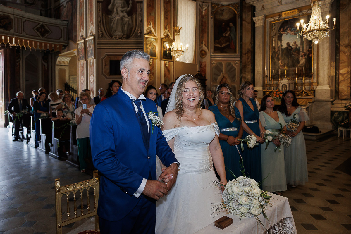 Fotografo Matrimonio in Piemonte. Cerimonia nella chiesa di San Giovanni Battista di Moriondo Torinese.