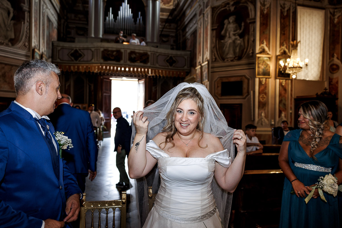 Fotografo Matrimonio in Piemonte. Cerimonia nella chiesa di San Giovanni Battista di Moriondo Torinese.