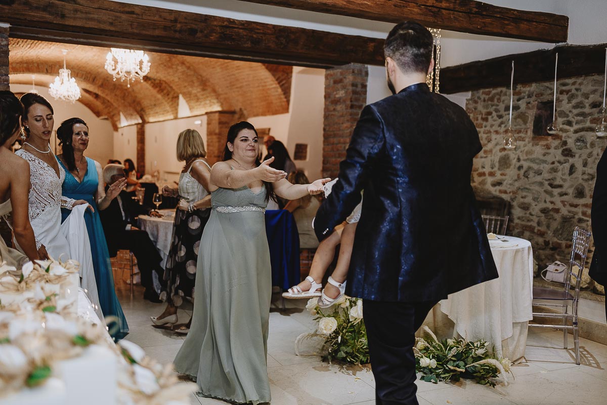 Fotografo Matrimonio Lago di Viverone, Tenuta Variselle. Ricevimento. Balli.