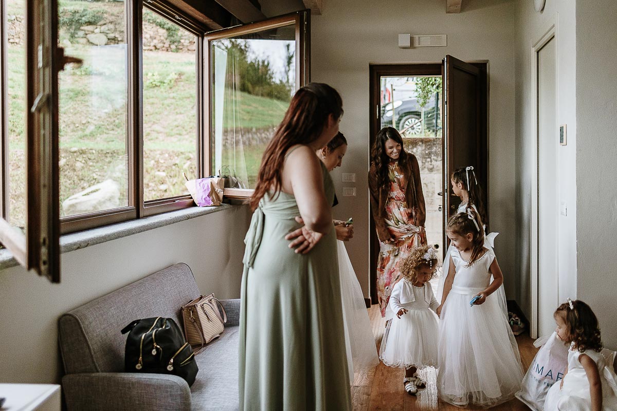 Fotografo Matrimonio Lago di Viverone, Tenuta Variselle. Preparazione della sposa.