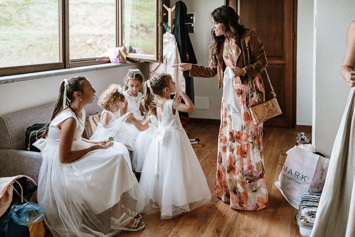 Fotografo Matrimonio Lago di Viverone, Tenuta Variselle. Preparazione della sposa.