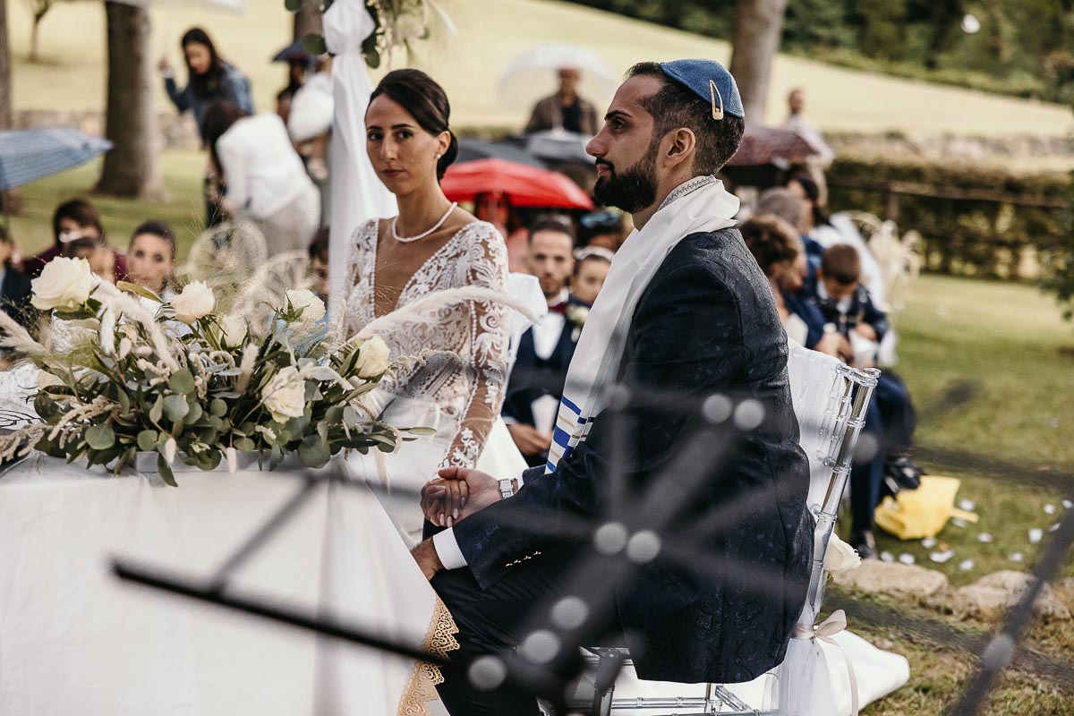 Fotografo Matrimonio Lago di Viverone, Tenuta Variselle. Cerimonia religiosa secondo il rito della Chiesa di Antiochia.