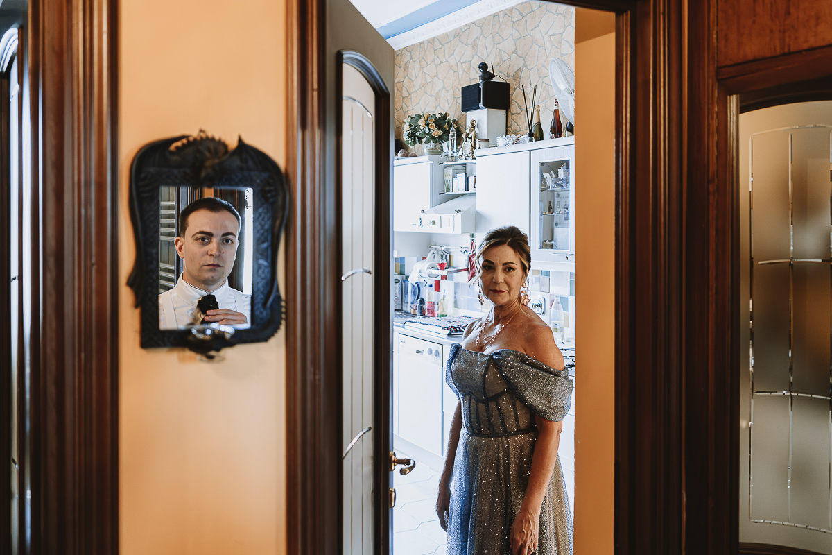Matrimonio Lago di Candia . Preparazione dello sposo.